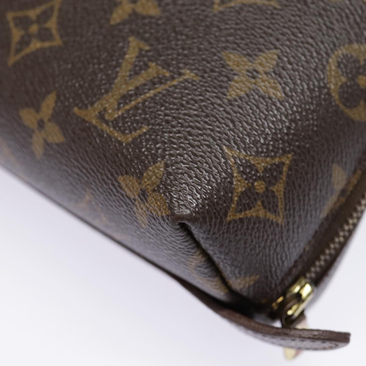 LOUIS VUITTON Monogram Trousse Demi Ronde Cosmetic Pouch M47520 LV Auth 90331