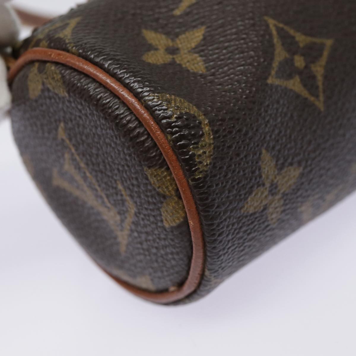 LOUIS VUITTON Monogram Papillon Pouch LV Auth 90359