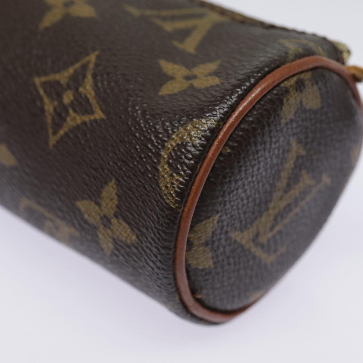 LOUIS VUITTON Monogram Papillon Pouch LV Auth 90359