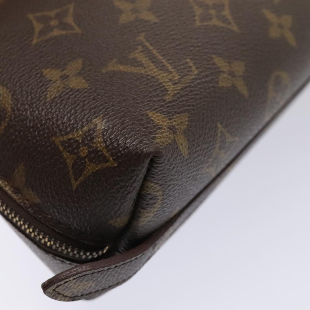 LOUIS VUITTON Monogram Trousse Demi Ronde Cosmetic Pouch M47520 LV Auth 90360