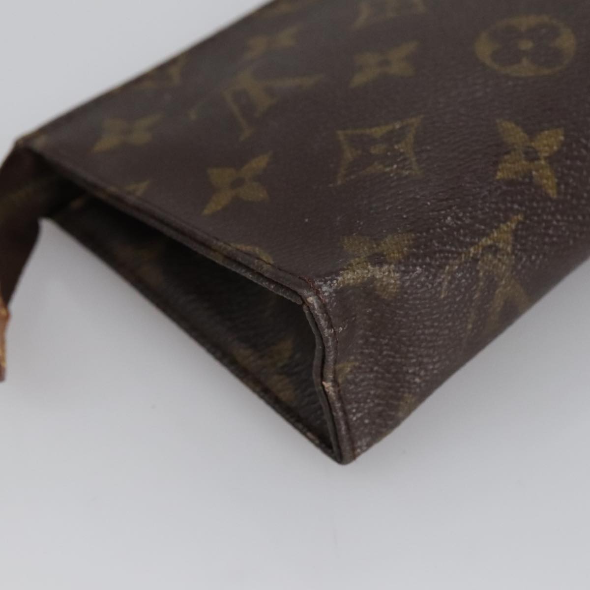 LOUIS VUITTON Monogram Poche Toilette 15 Pouch M47546 LV Auth 90458