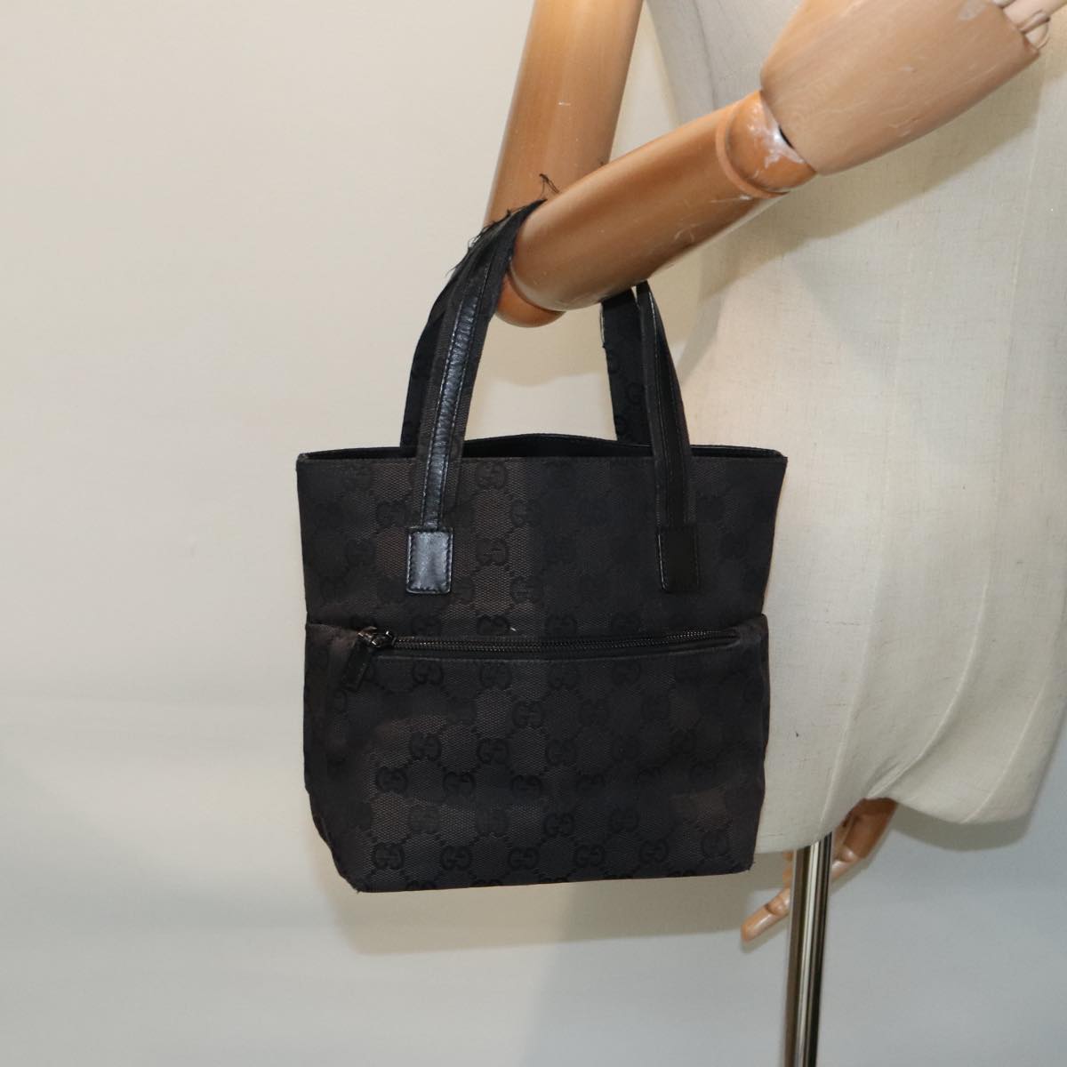 GUCCI GG Canvas Hand Bag Black Silver 002 1079 Auth 90476