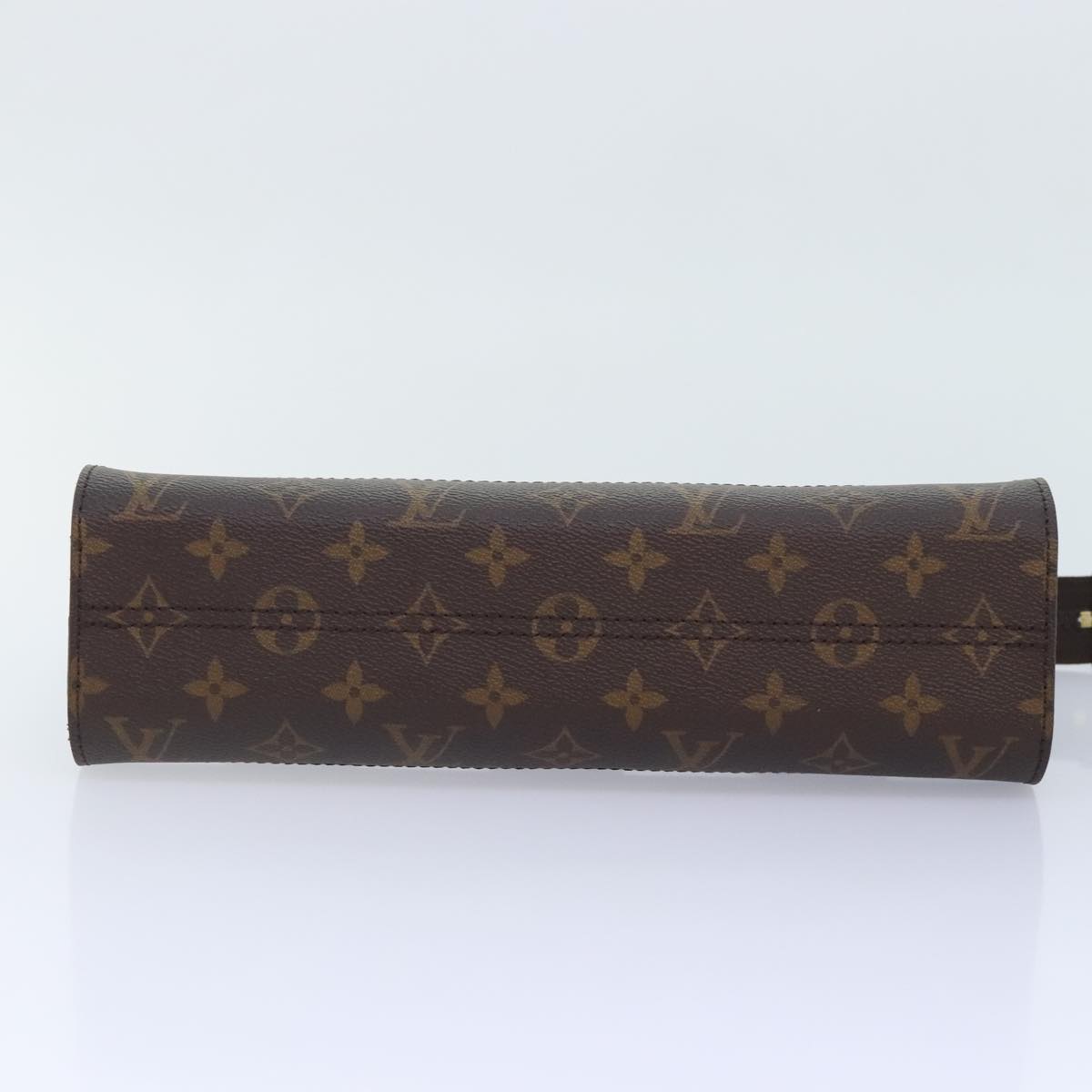 LOUIS VUITTON Monogram Chess Stand Pouch M81588 LV Auth 90498S