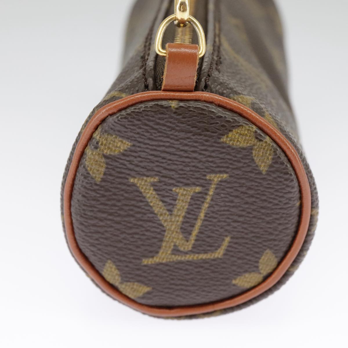 LOUIS VUITTON Monogram Papillon Pouch LV Auth 90520