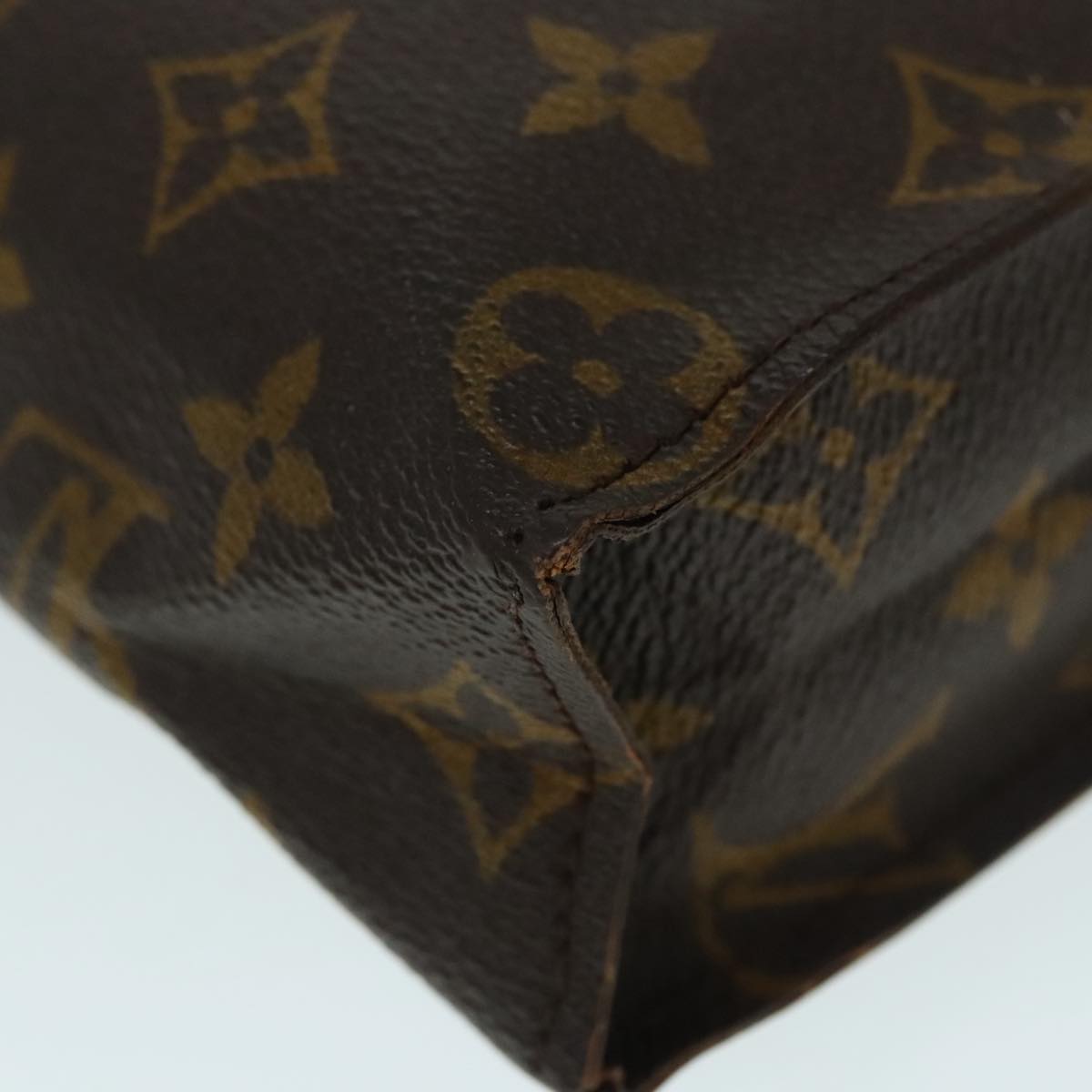 LOUIS VUITTON Monogram Poche Toilette 26 Pouch M47542 LV Auth 90554