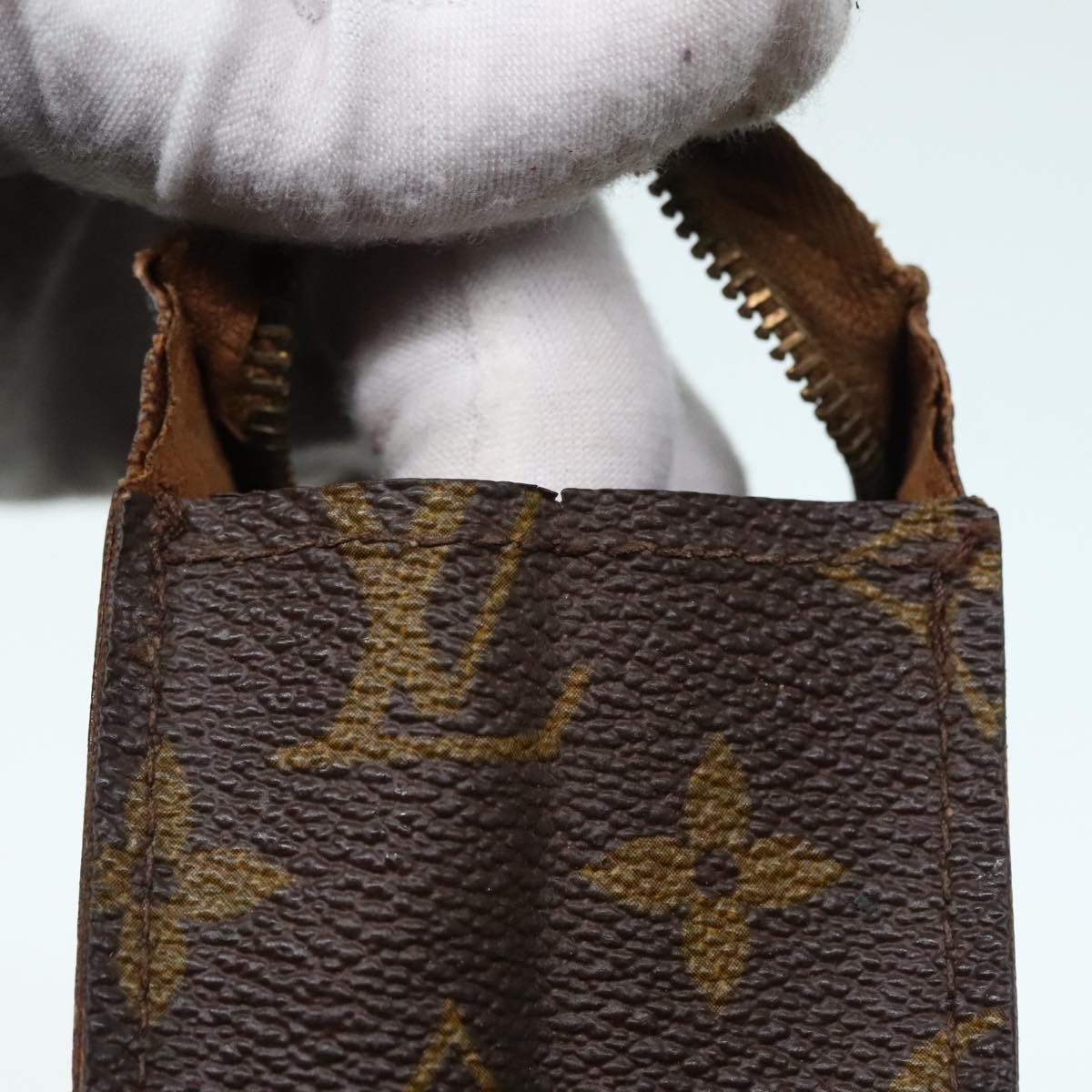 LOUIS VUITTON Monogram Poche Toilette 26 Pouch M47542 LV Auth 90554