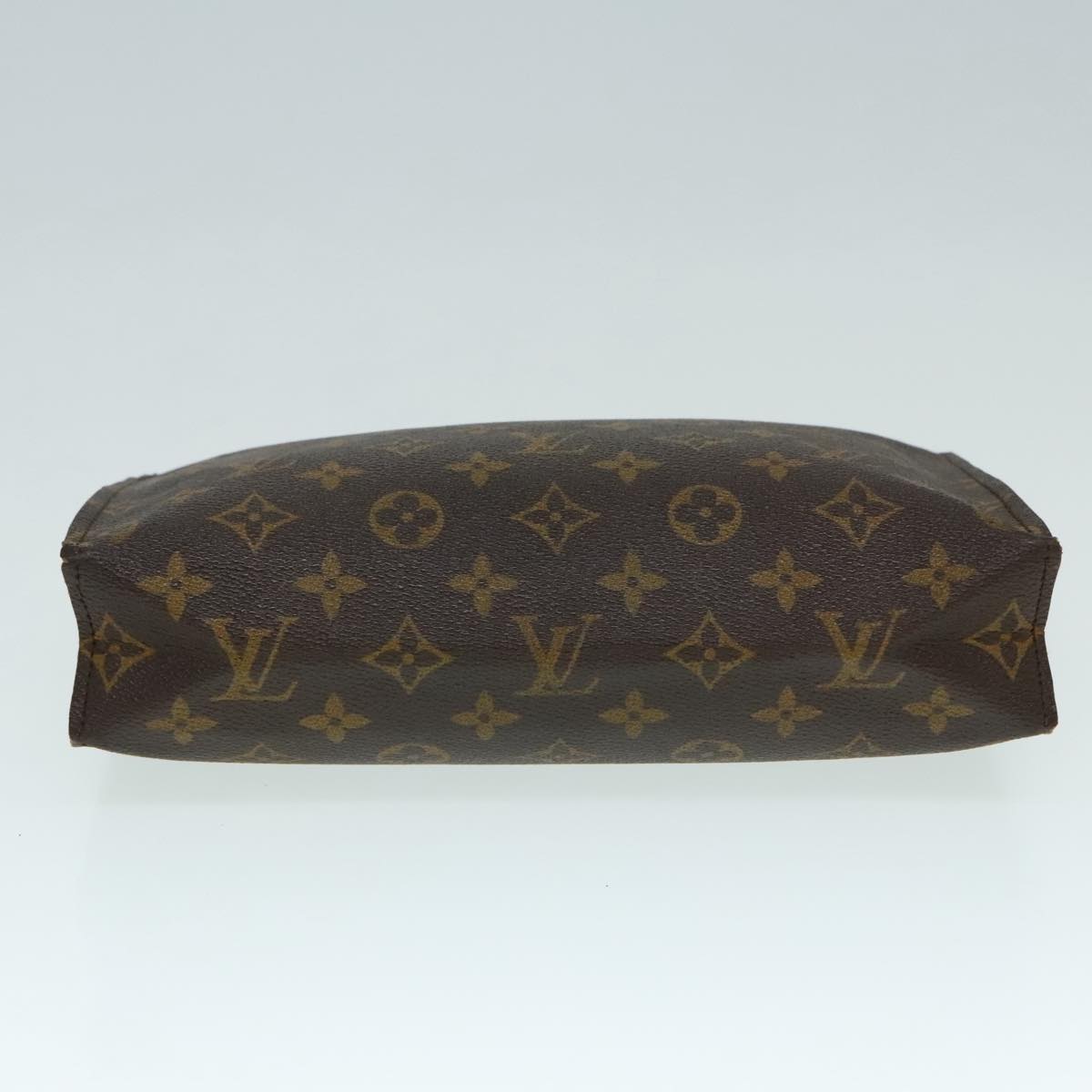 LOUIS VUITTON Monogram Poche Toilette 26 Pouch M47542 LV Auth 90554