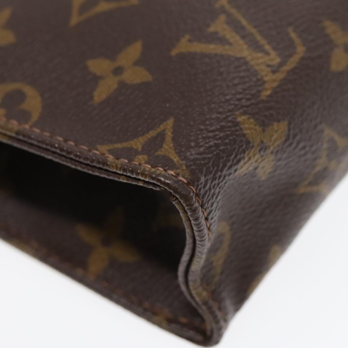 LOUIS VUITTON Monogram Poche Toilette 26 Pouch USA limited M47542 LV Auth 90636