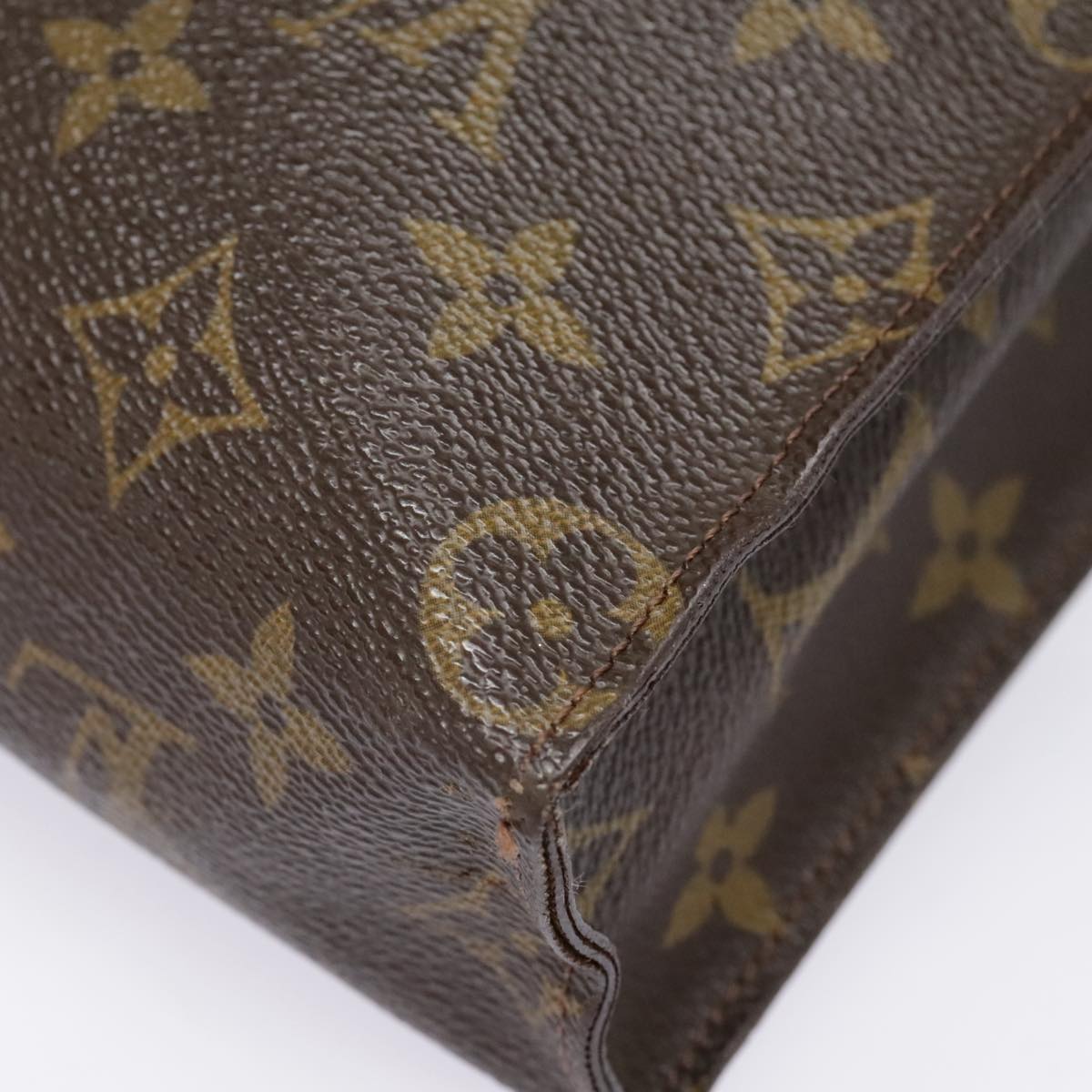 LOUIS VUITTON Monogram Poche Toilette 26 Pouch M47542 LV Auth 90650