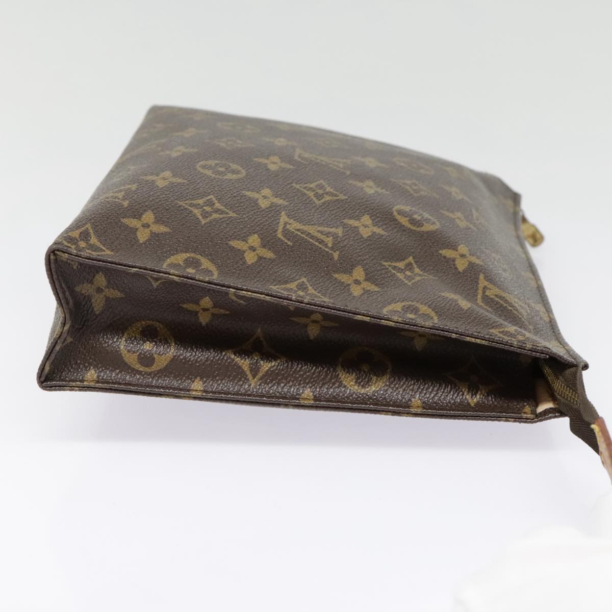 LOUIS VUITTON Monogram Poche Toilette 26 Pouch M47542 LV Auth 90693