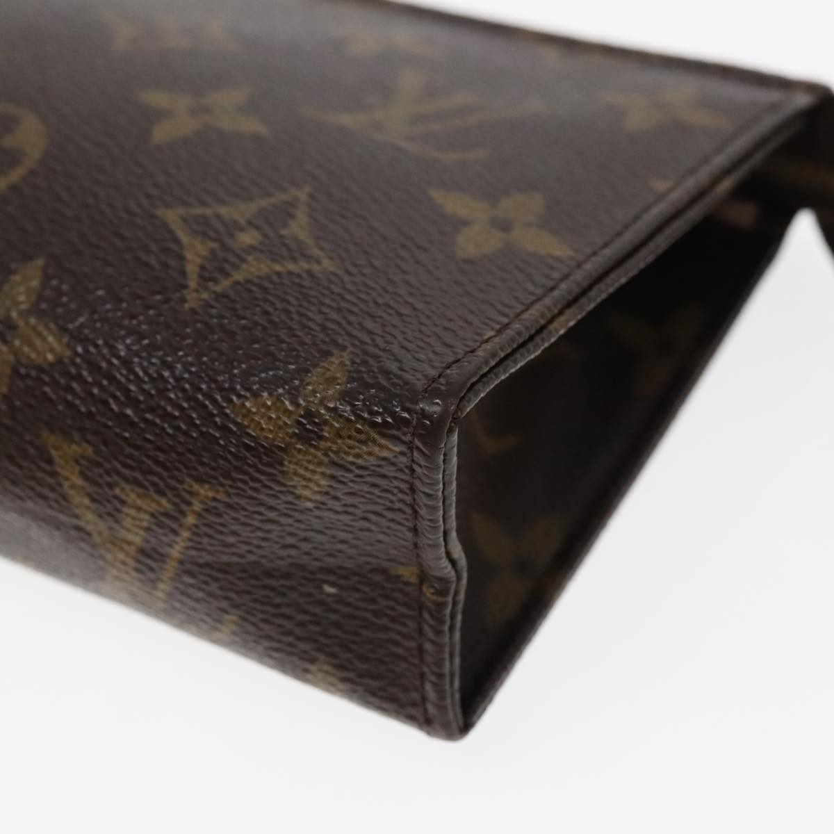 LOUIS VUITTON Monogram Poche Toilette 15 Pouch M47546 LV Auth 90817