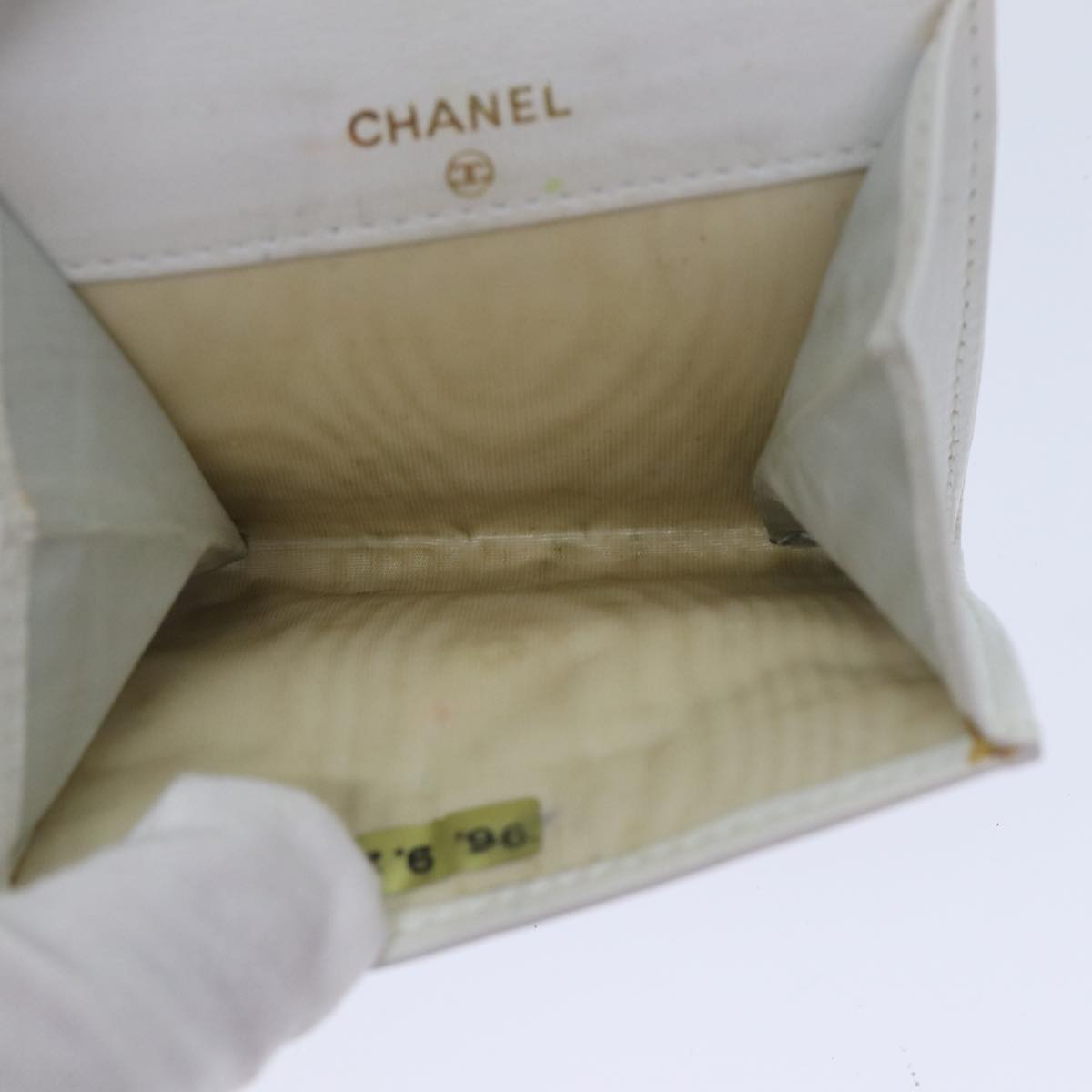 CHANEL COCO Mark Coin Purse Caviar Skin Gold White CC Auth 90864