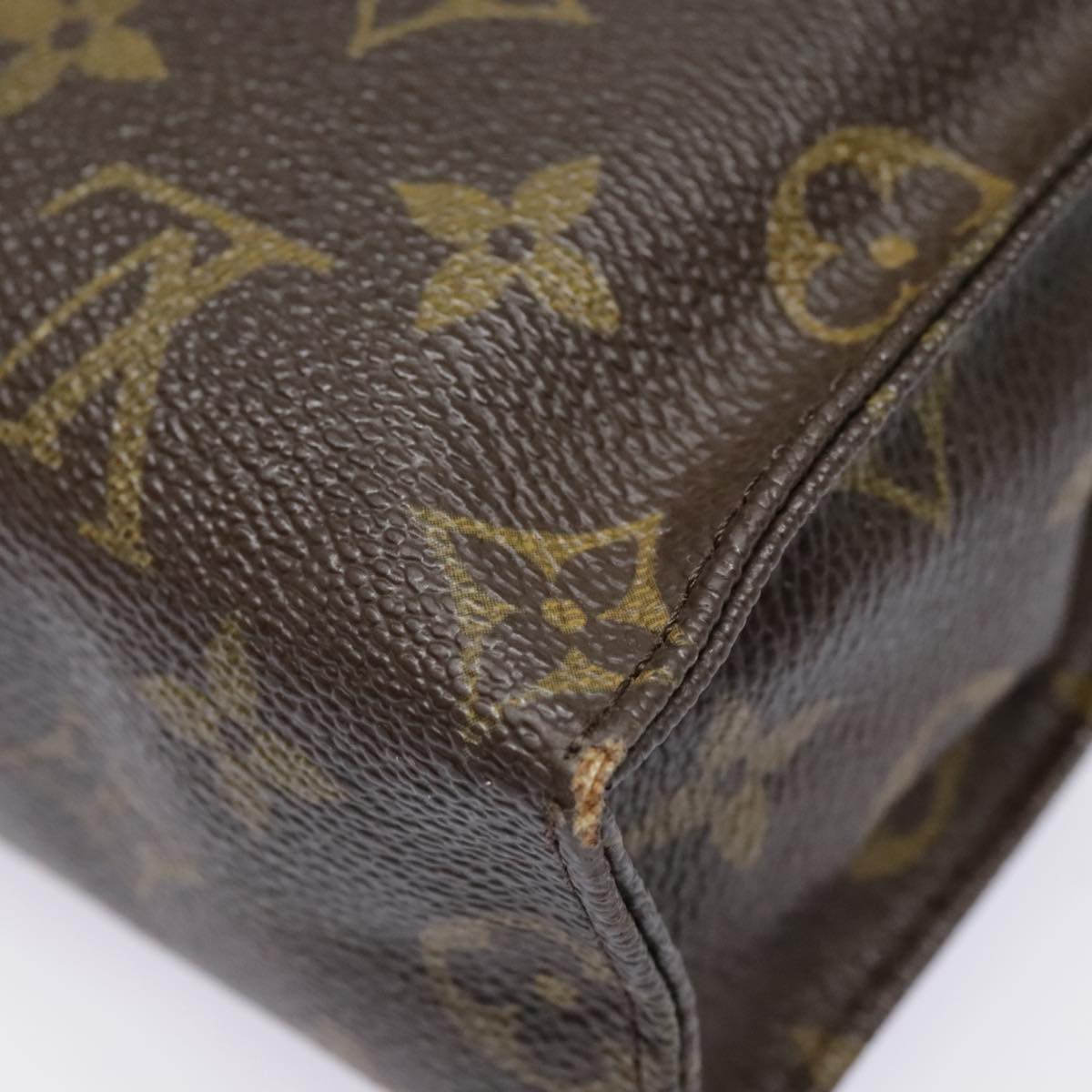 LOUIS VUITTON Monogram Poche Toilette 26 Pouch M47542 LV Auth 90925