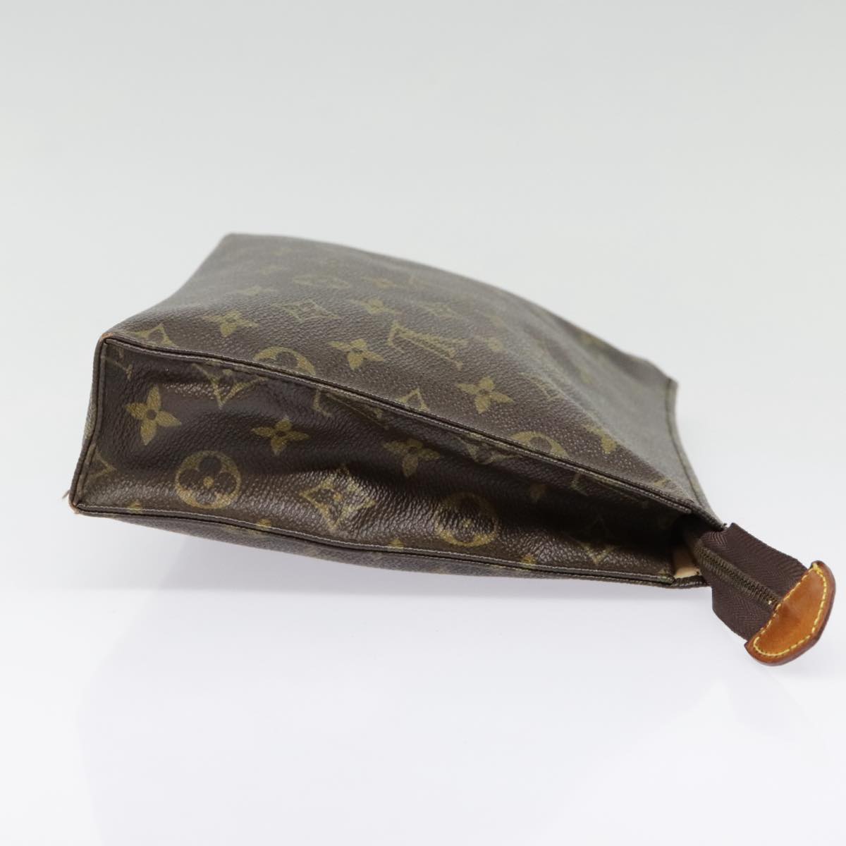 LOUIS VUITTON Monogram Poche Toilette 26 Pouch M47542 LV Auth 90925