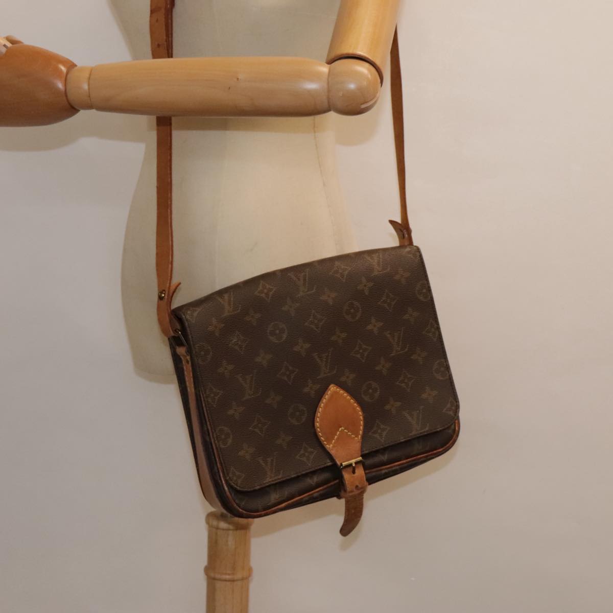 LOUIS VUITTON Monogram Cartouchiere GM Shoulder Bag M51252 LV Auth 91101