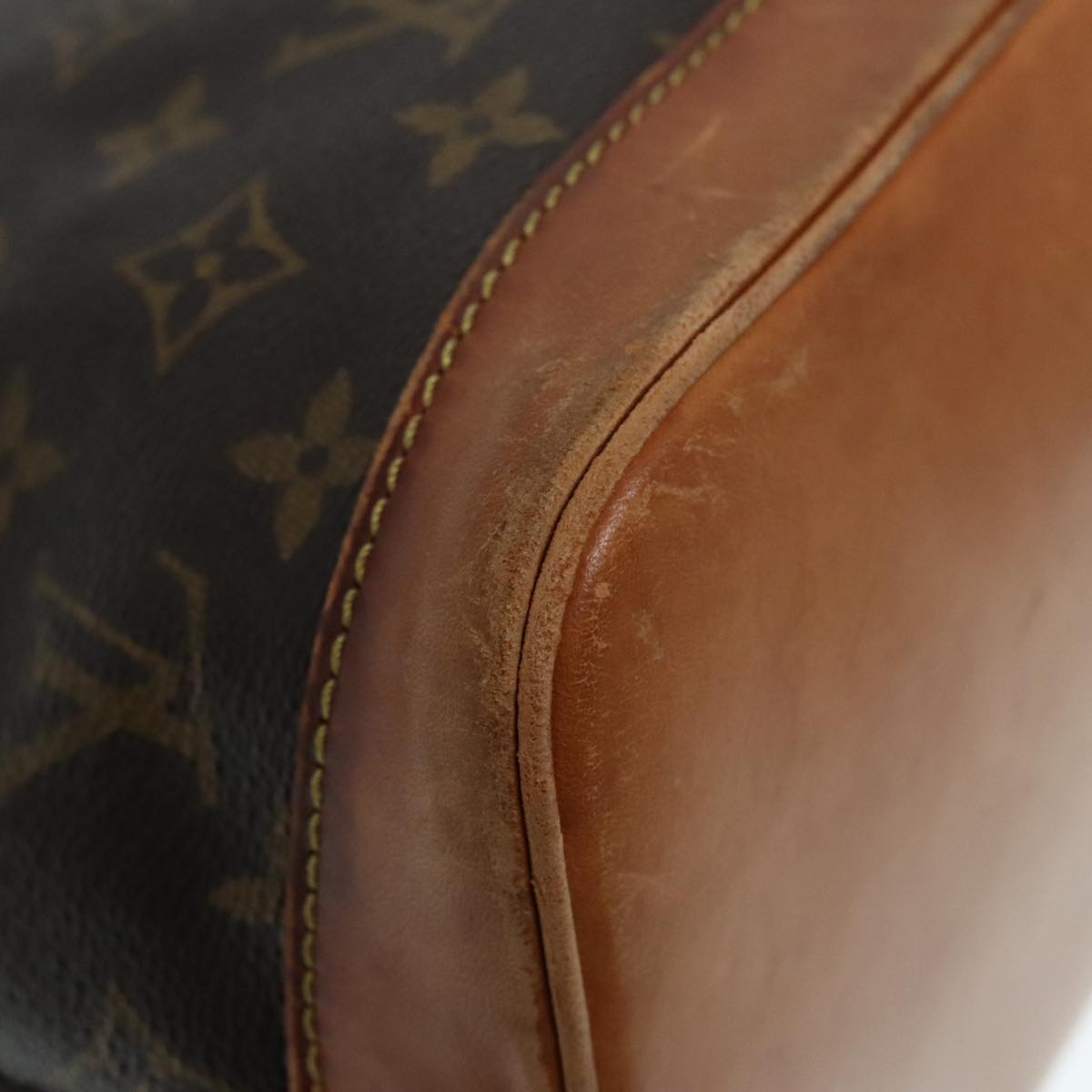 LOUIS VUITTON Monogram Alma Hand Bag M51130 LV Auth 91102