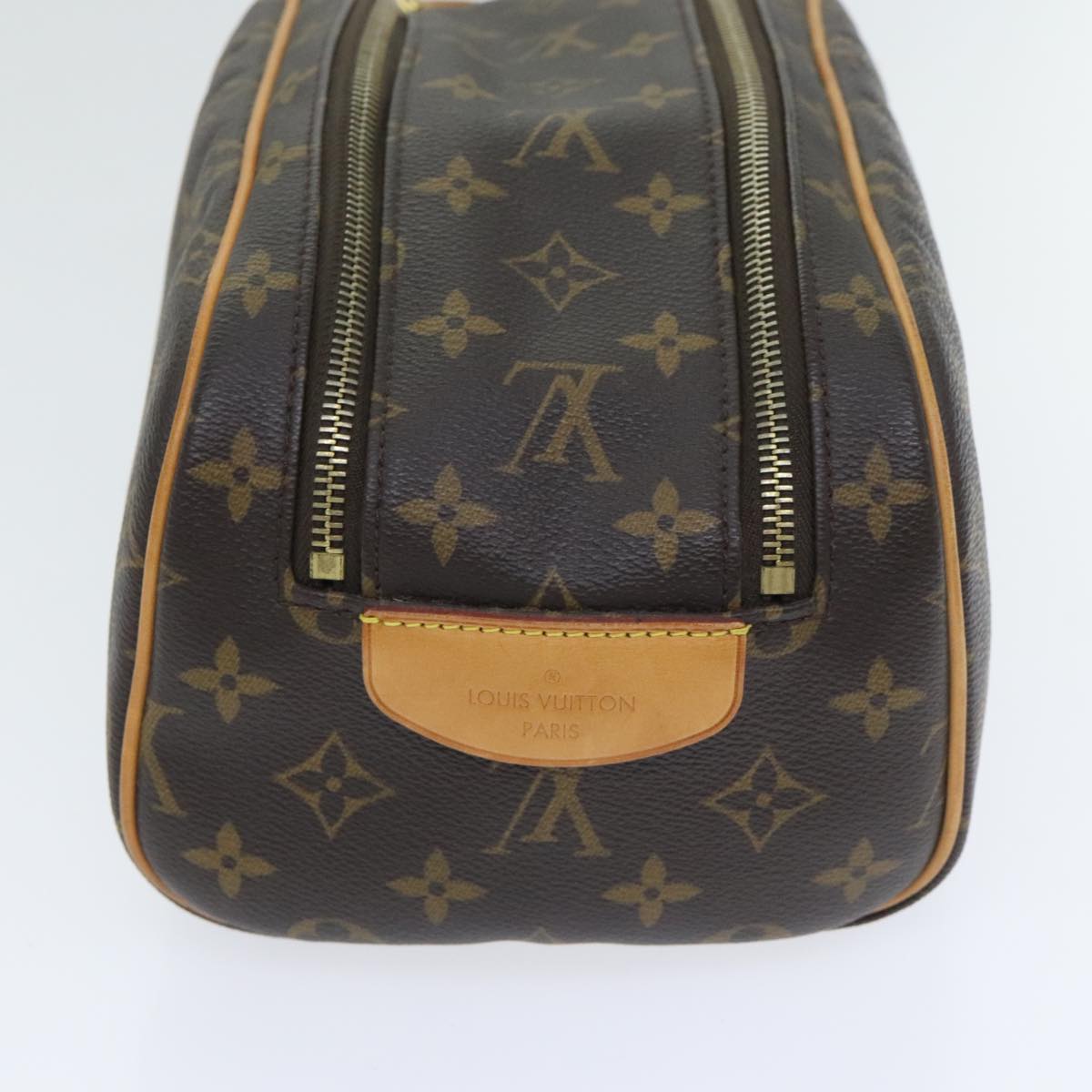 LOUIS VUITTON Monogram Dop Kit Cosmetic Pouch M44494 LV Auth 91108