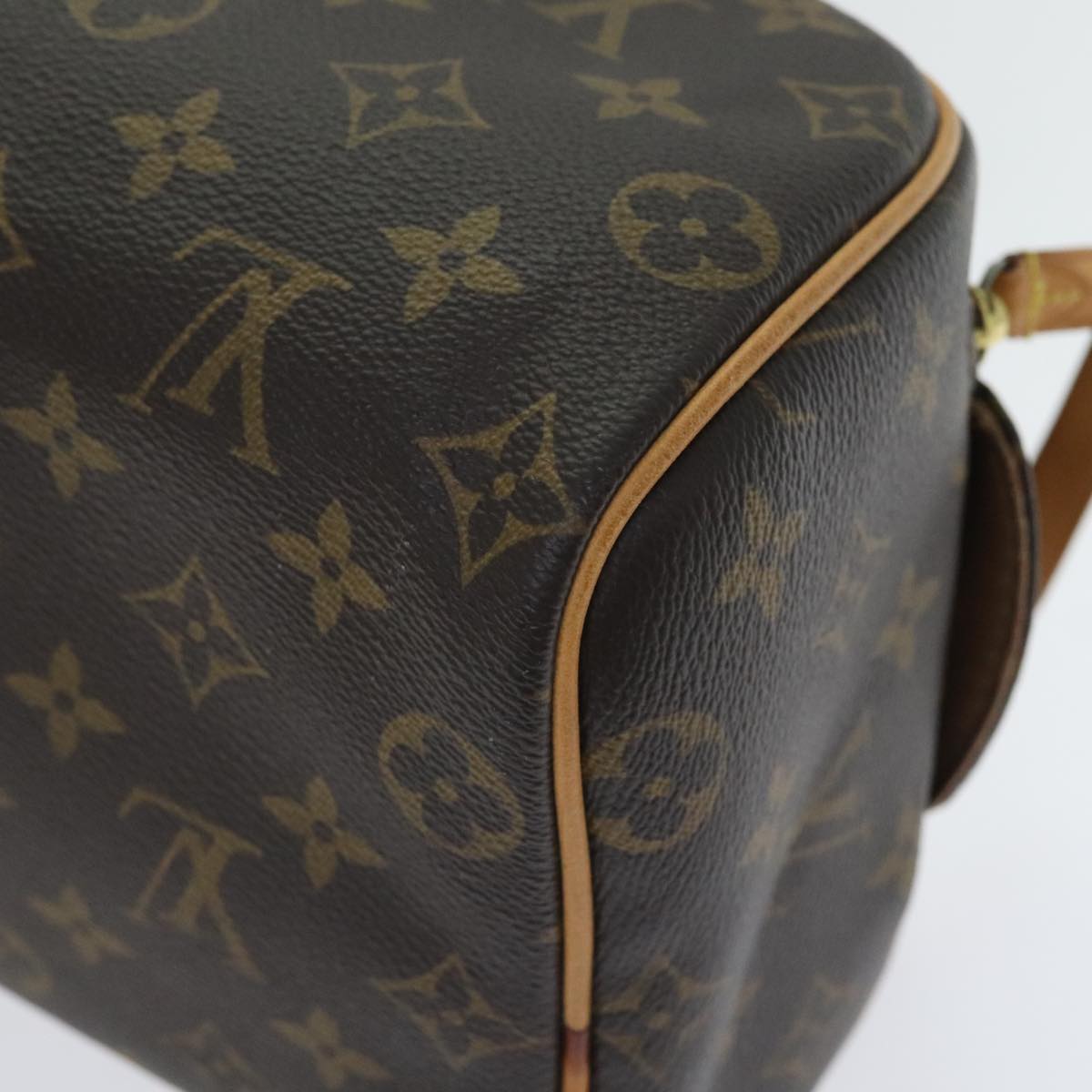 LOUIS VUITTON Monogram Dop Kit Cosmetic Pouch M44494 LV Auth 91108