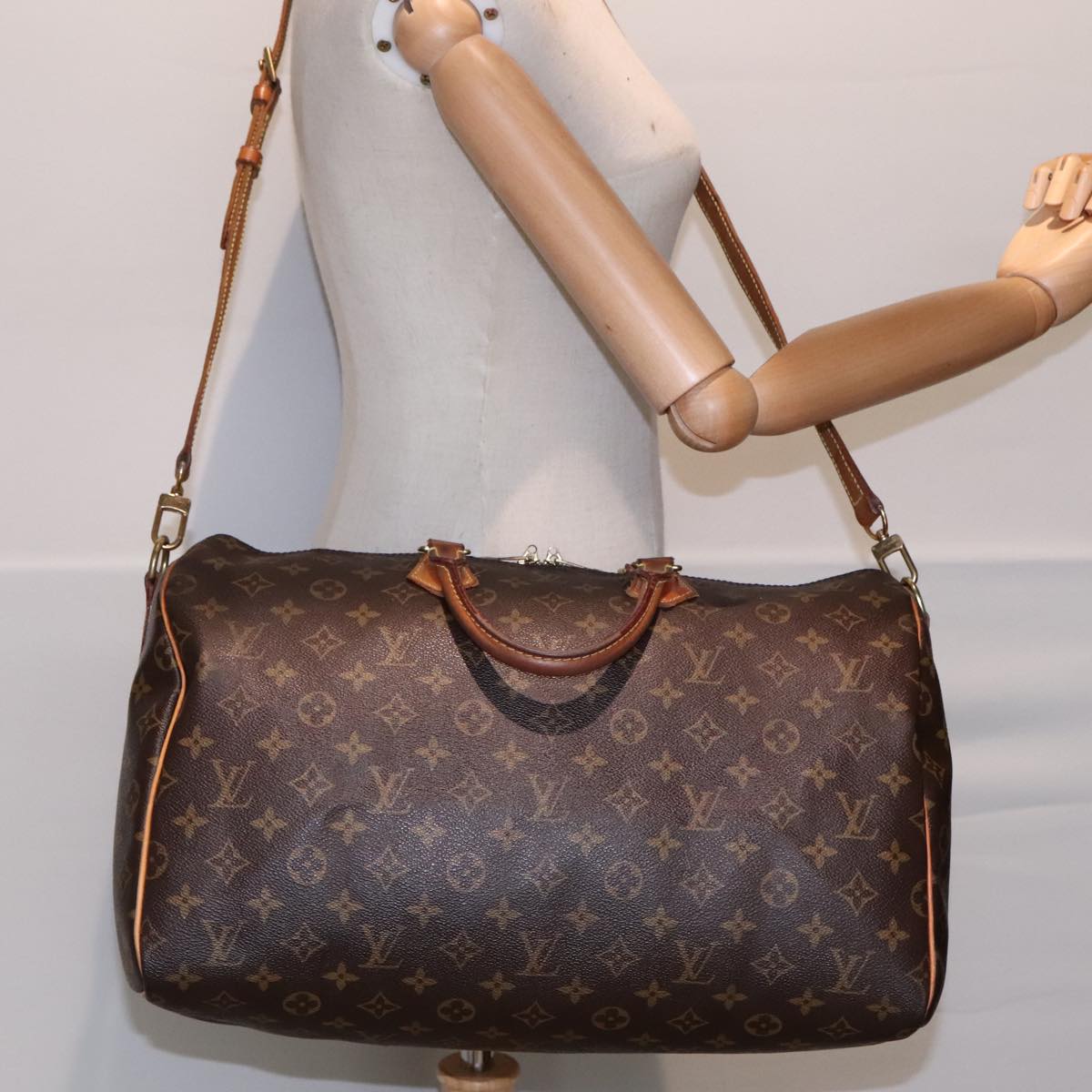 LOUIS VUITTON Monogram Speedy Bandouliere 40 Hand Bag M40393 LV Auth 91119