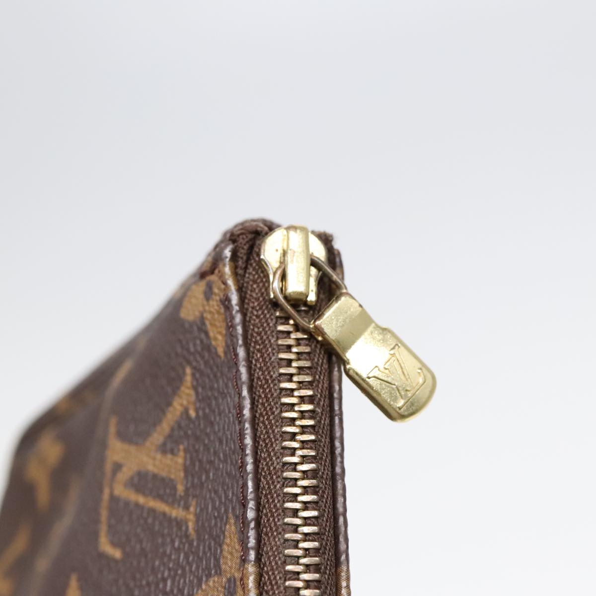 LOUIS VUITTON Monogram Pochette Accessoires Pouch M51980 LV Auth 91149