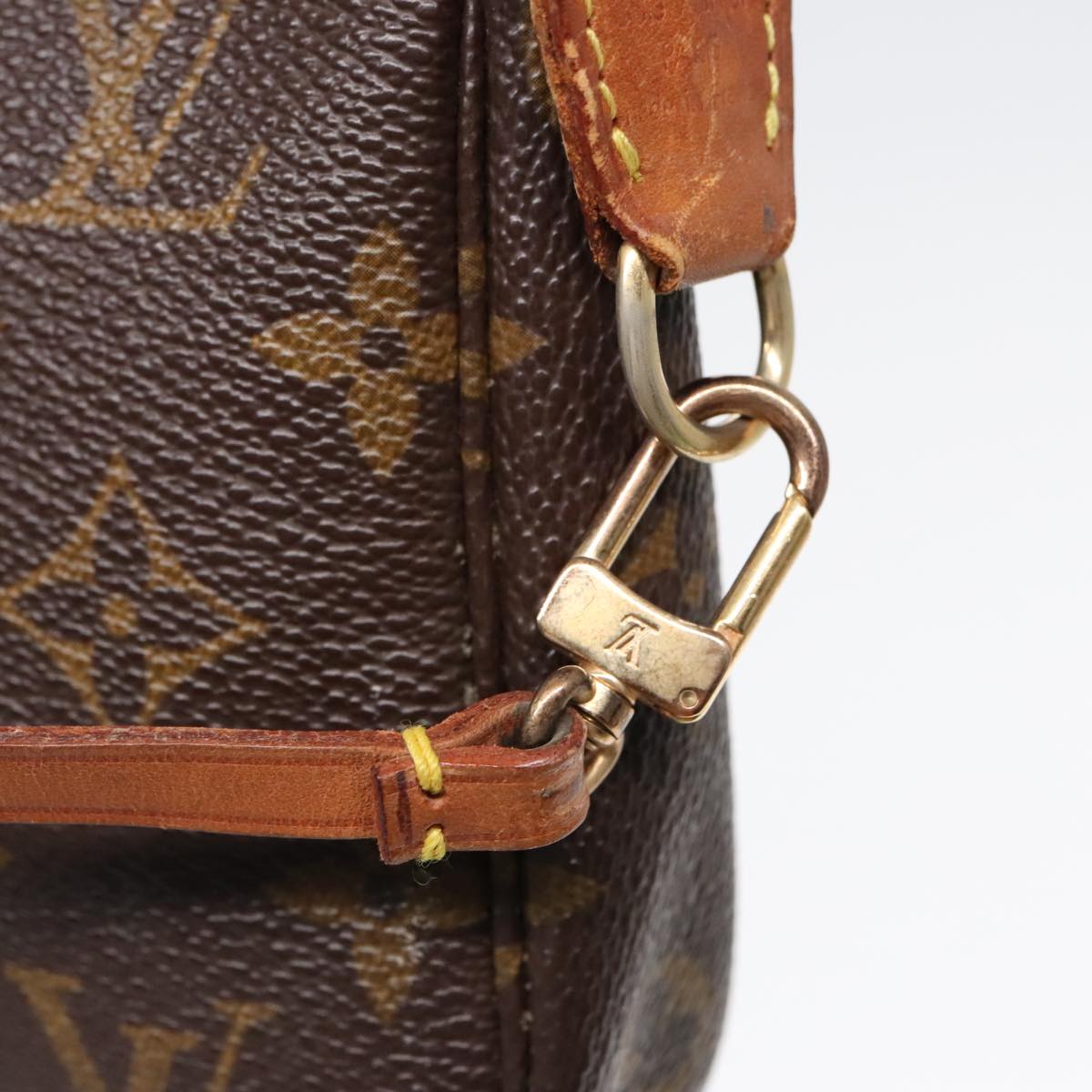 LOUIS VUITTON Monogram Pochette Accessoires Pouch M51980 LV Auth 91155