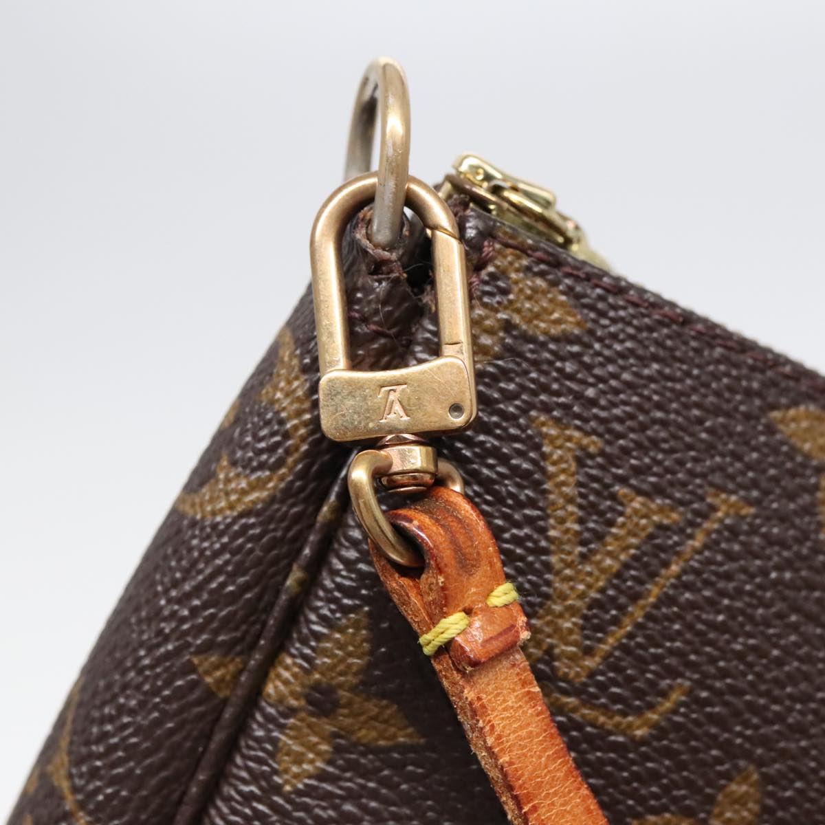 LOUIS VUITTON Monogram Pochette Accessoires Pouch M51980 LV Auth 91157