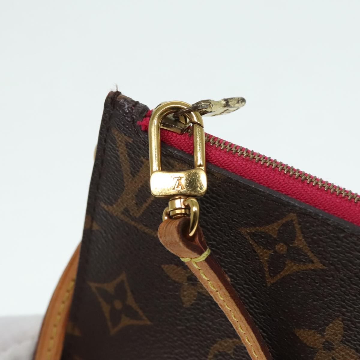 LOUIS VUITTON Monogram Neverfull PM Pouch LV Auth 91160