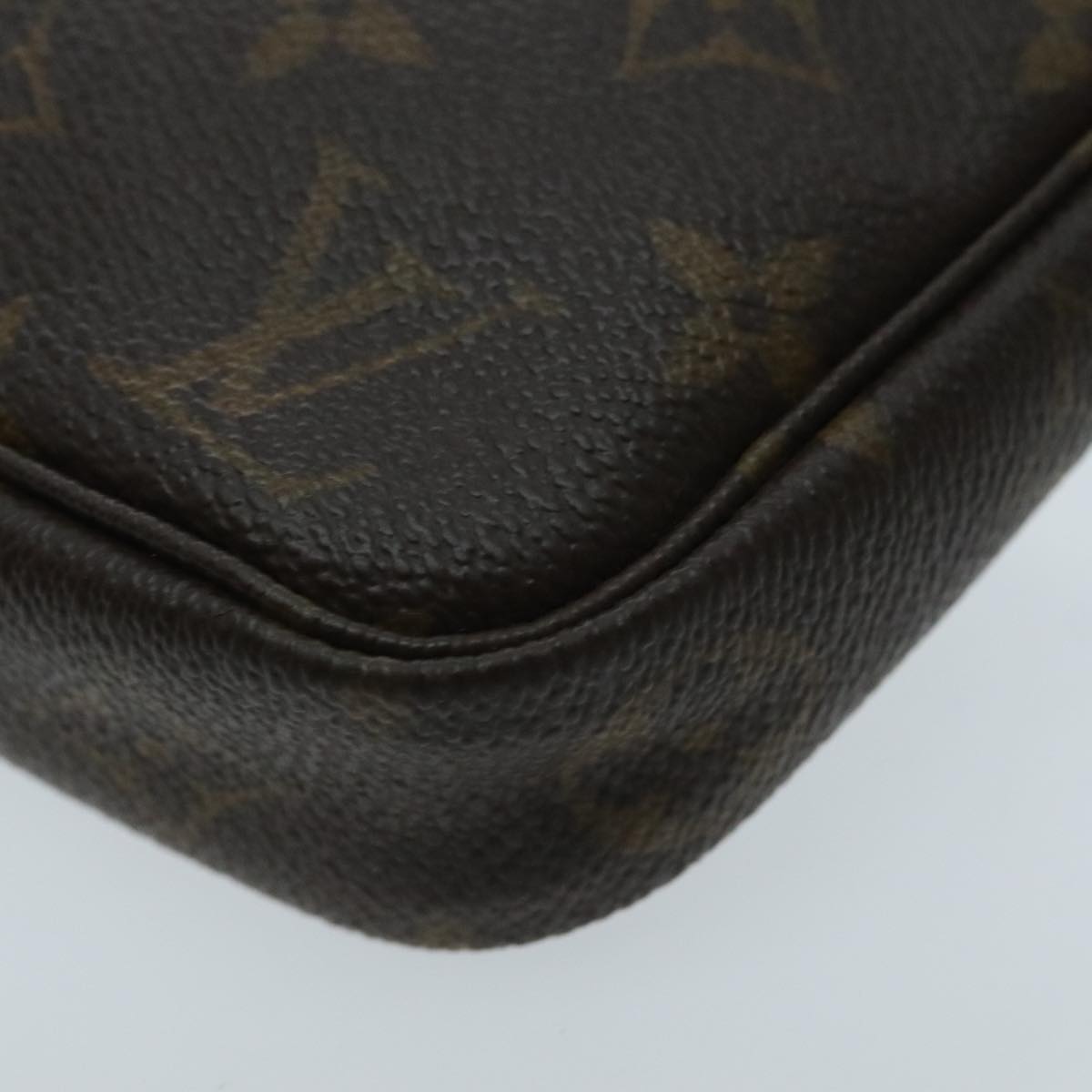 LOUIS VUITTON Monogram Pochette Accessoires Pouch M51980 LV Auth 91163