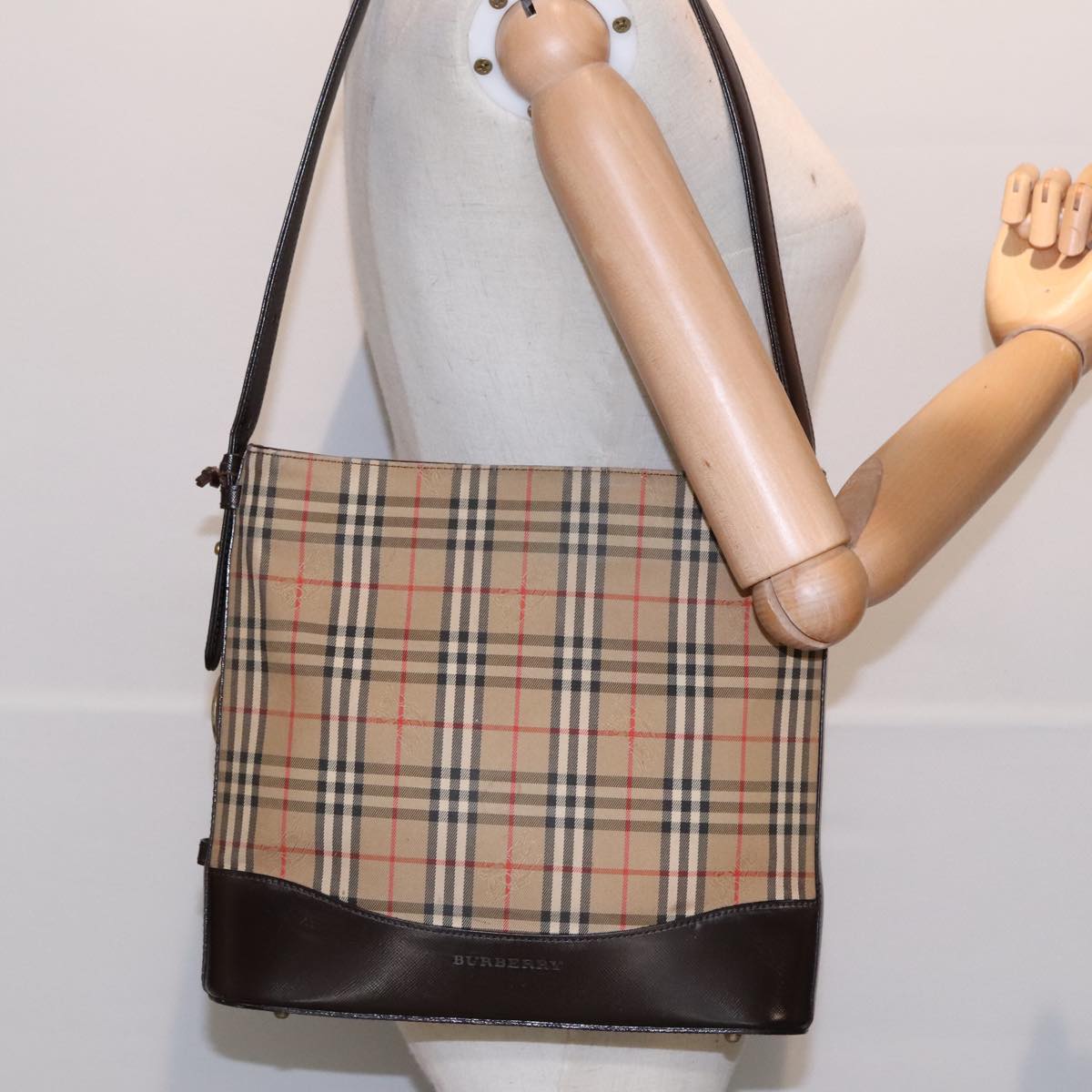 BURBERRY Nova Check Shoulder Bag Canvas Beige Auth 91269