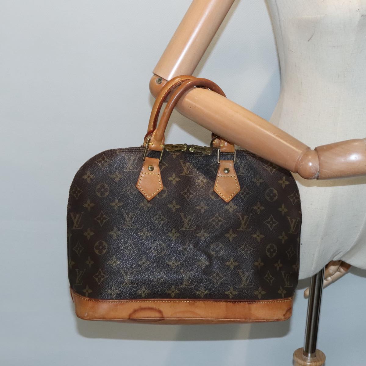 LOUIS VUITTON Monogram Alma Hand Bag M51130 LV Auth 91350