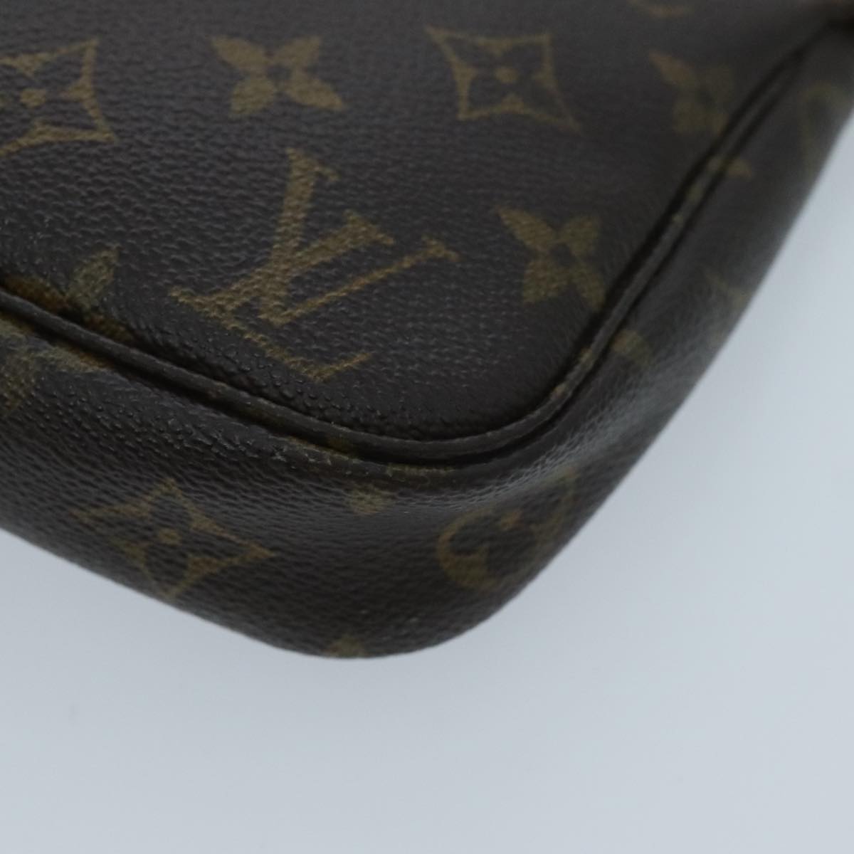 LOUIS VUITTON Monogram Pochette Accessoires Pouch M51980 LV Auth 91378