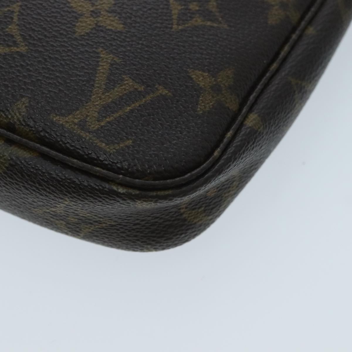 LOUIS VUITTON Monogram Pochette Accessoires Pouch M51980 LV Auth 91378