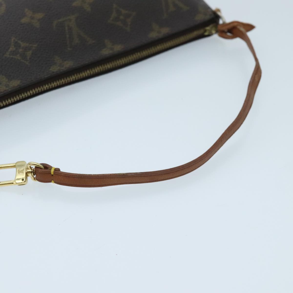 LOUIS VUITTON Monogram Pochette Accessoires Pouch M51980 LV Auth 91378