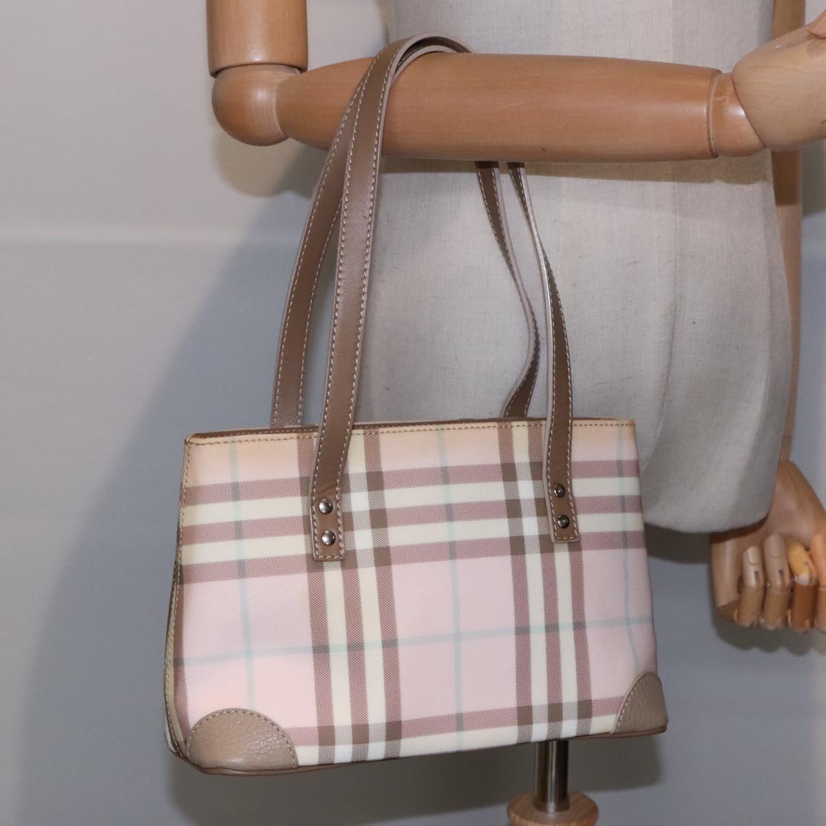 BURBERRY Nova Check Hand Bag Coated Canvas Pink Auth 91436