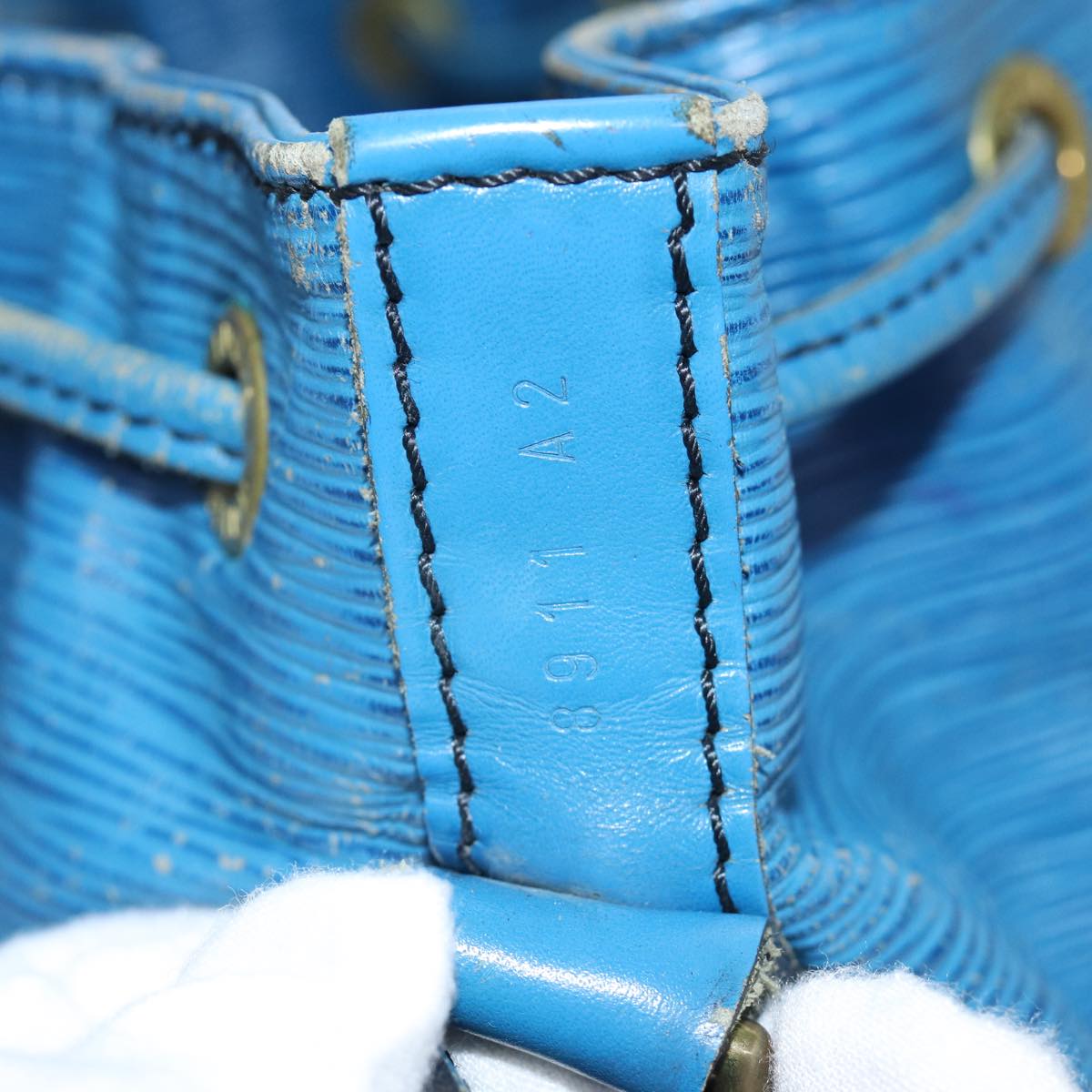 LOUIS VUITTON Epi Noe Shoulder Bag Toledo Blue M44005 LV Auth 91643