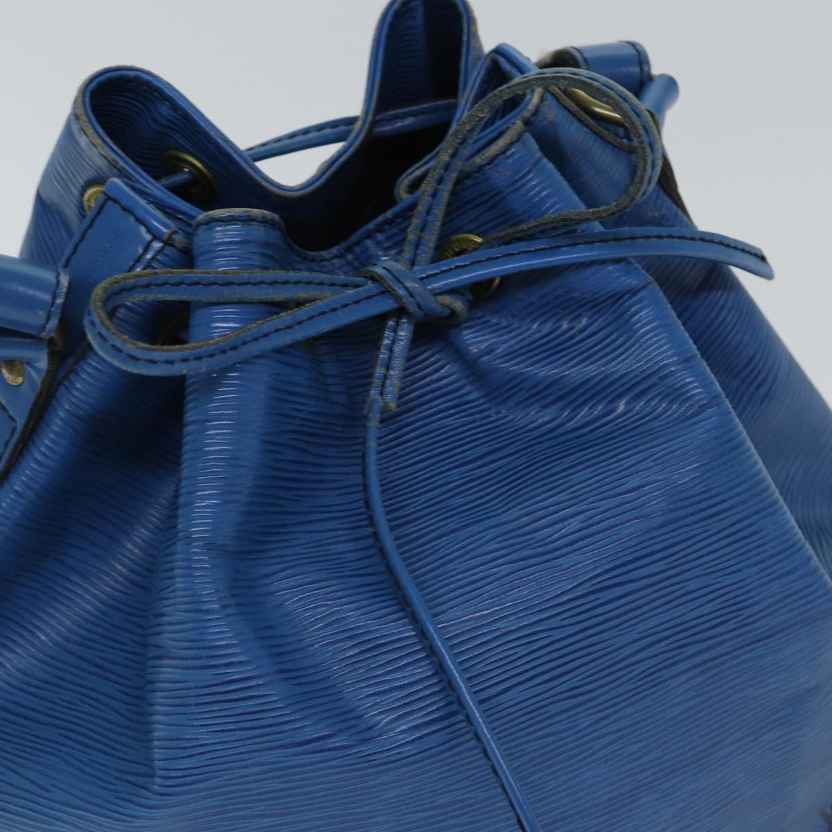 LOUIS VUITTON Epi Noe Shoulder Bag Toledo Blue M44005 LV Auth 91643