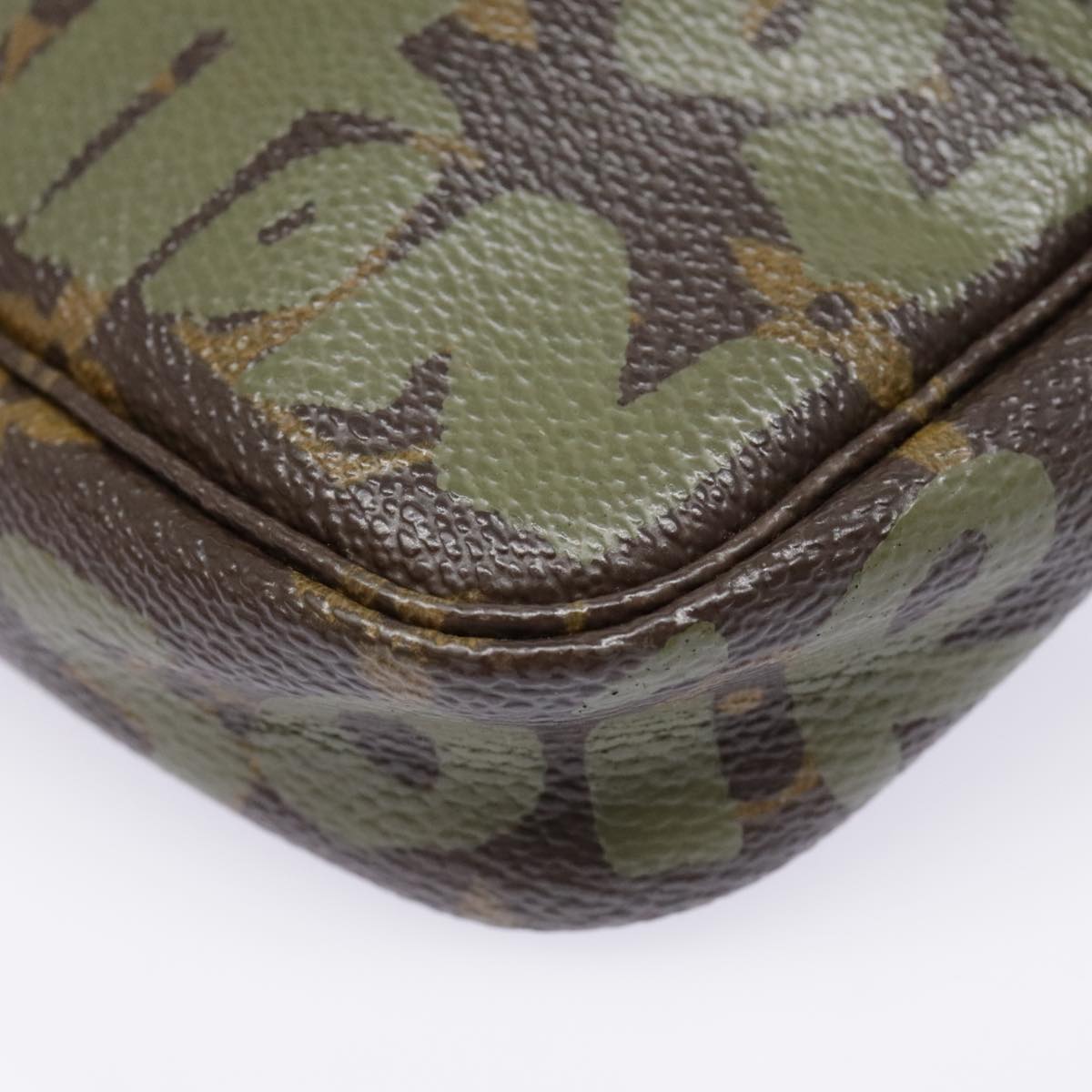 LOUIS VUITTON Monogram Graffiti Pochette Accessoires Khaki M92191 Auth 91688