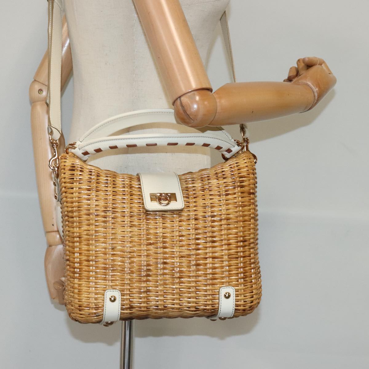 Salvatore Ferragamo Gancini Hand Bag Wicker 2way Beige Gold Auth 91745