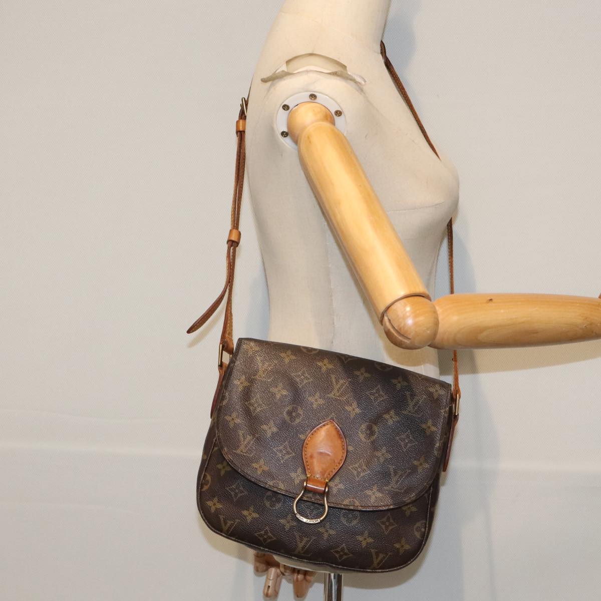 LOUIS VUITTON Monogram Saint Cloud GM Shoulder Bag M51242 LV Auth 91764
