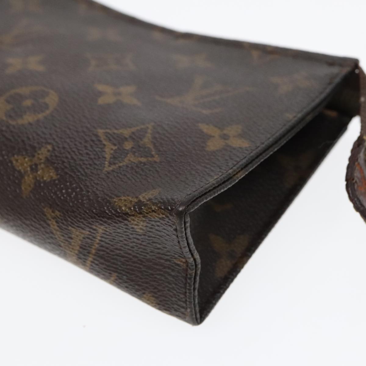 LOUIS VUITTON Monogram Poche Toilette 15 Pouch M47546 LV Auth 91782