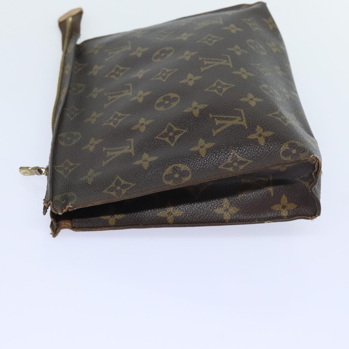 LOUIS VUITTON Monogram Poche Toilette 26 Pouch M47542 LV Auth 91798