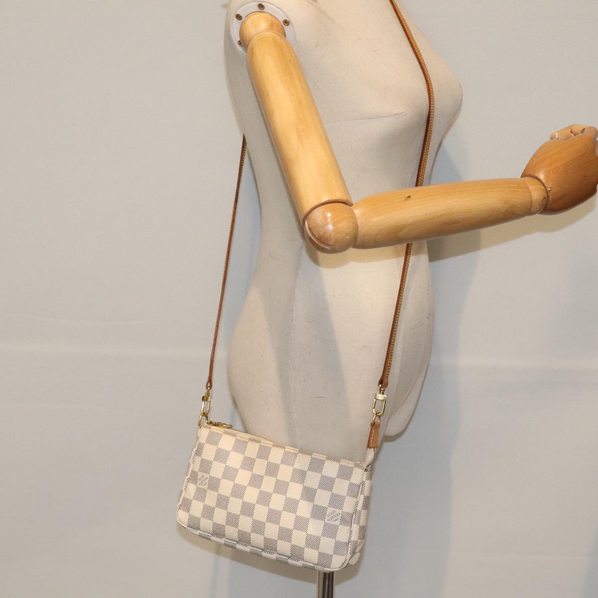 LOUIS VUITTON Damier Azur Pochette Accessoires Pouch N51986 LV Auth 91862