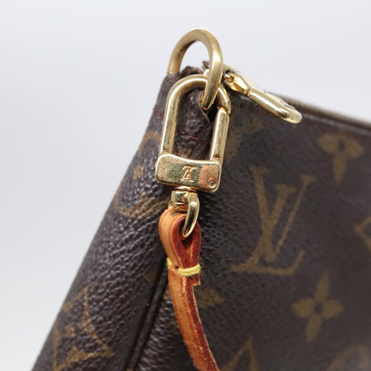 LOUIS VUITTON Monogram Pochette Accessoires Pouch M51980 LV Auth 91885