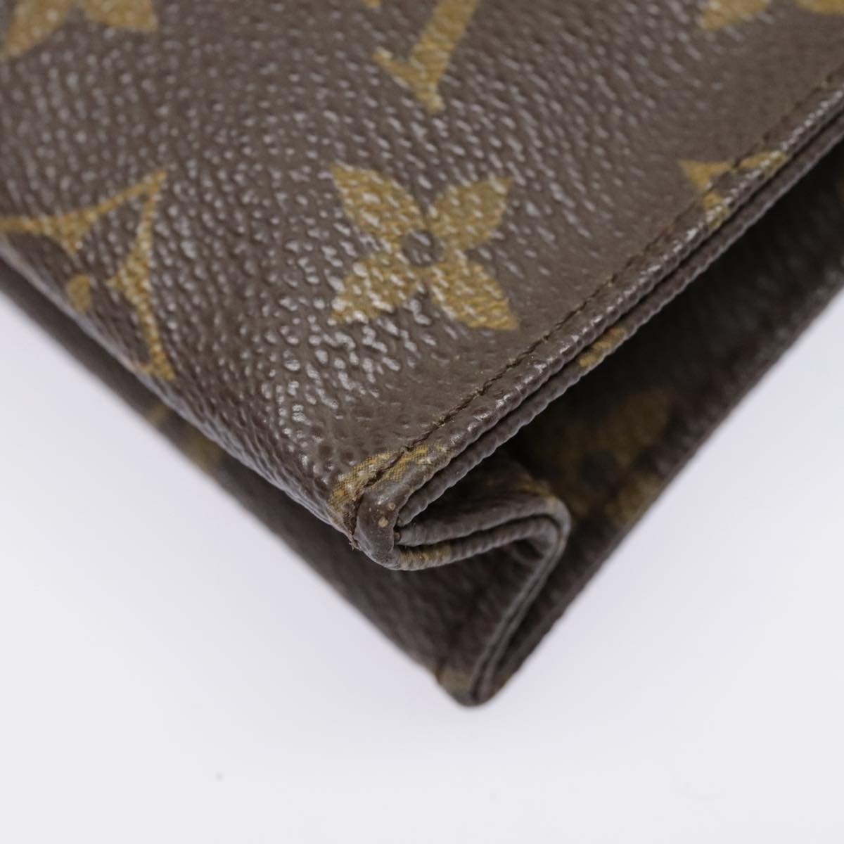 LOUIS VUITTON Monogram Poche Toilette 15 Pouch M47546 LV Auth 91900