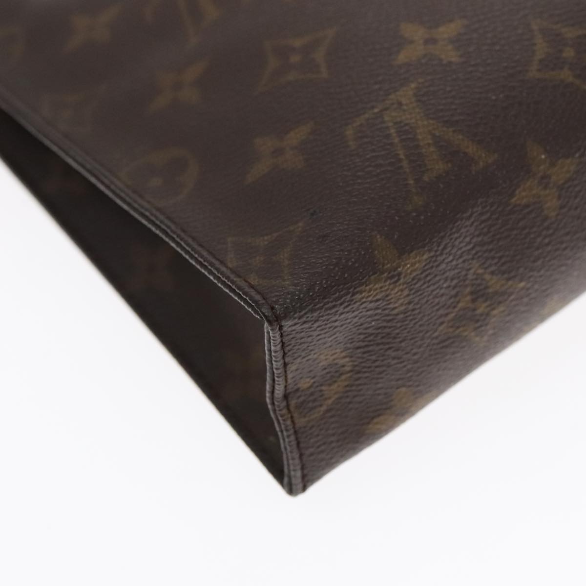 LOUIS VUITTON Monogram Poche Toilette 26 Pouch M47542 LV Auth 91938