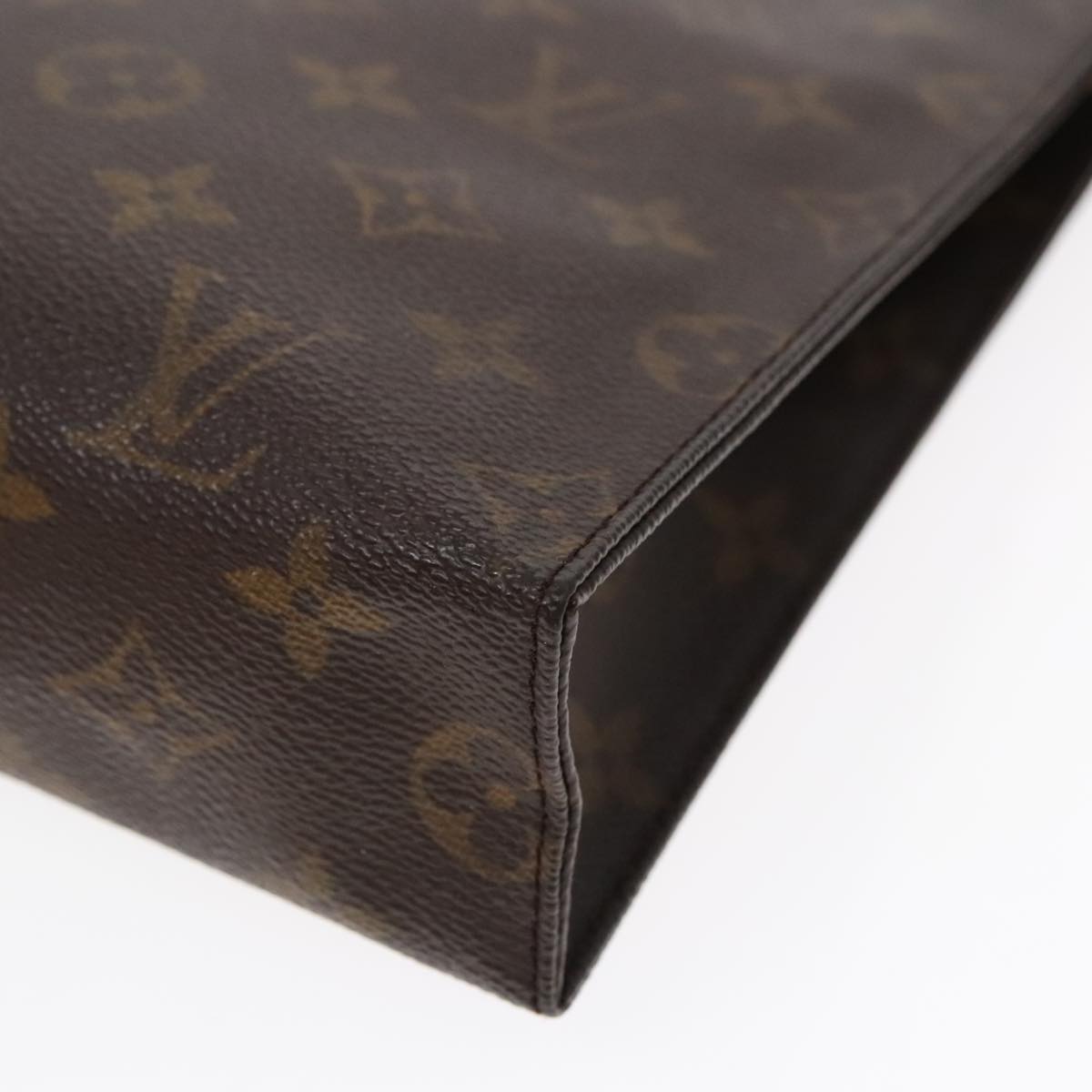 LOUIS VUITTON Monogram Poche Toilette 26 Pouch M47542 LV Auth 91938