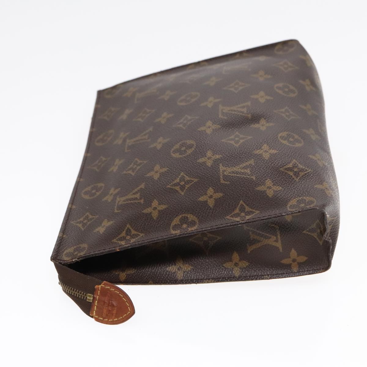 LOUIS VUITTON Monogram Poche Toilette 26 Pouch M47542 LV Auth 91939