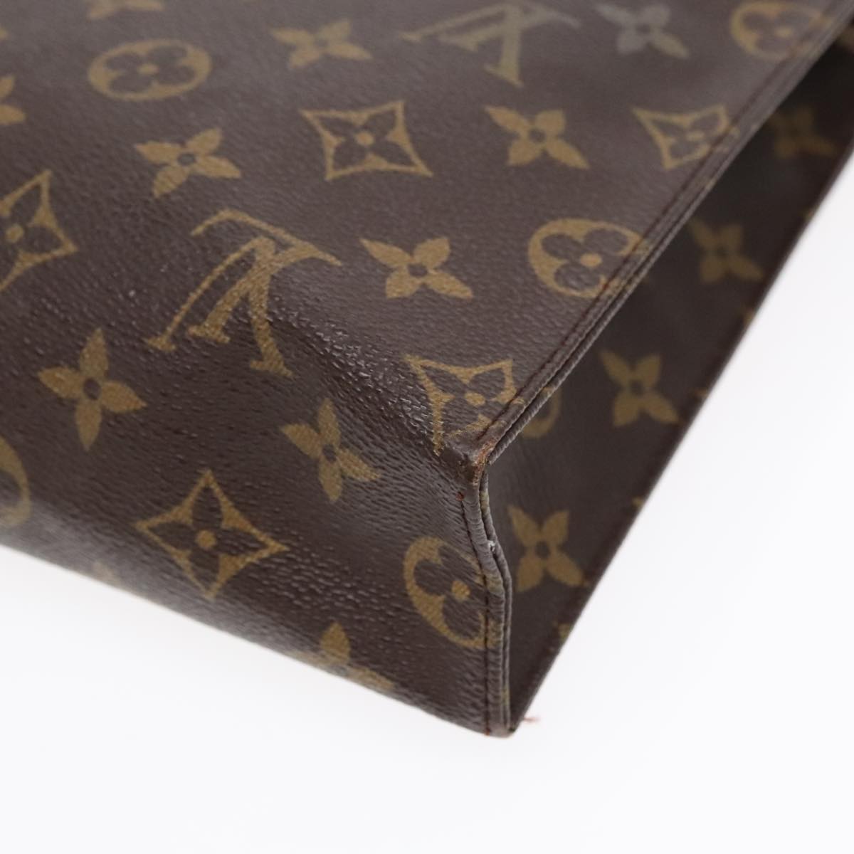 LOUIS VUITTON Monogram Poche Toilette 26 Pouch M47542 LV Auth 91940