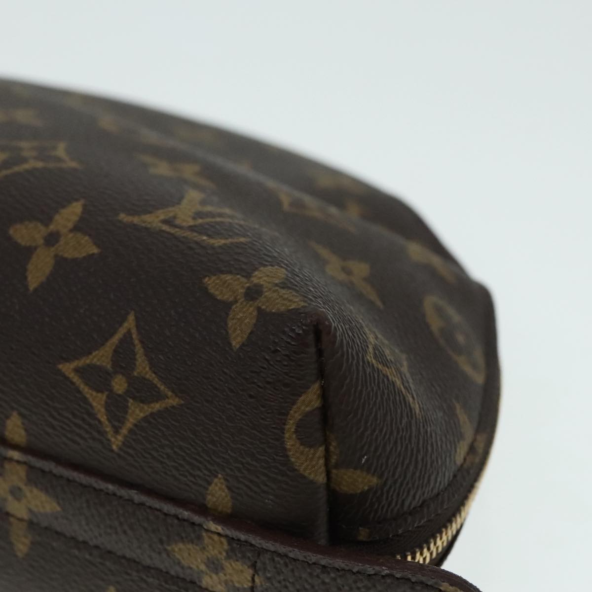 LOUIS VUITTON Monogram Trousse Demi Ronde Cosmetic Pouch M47520 LV Auth 91945