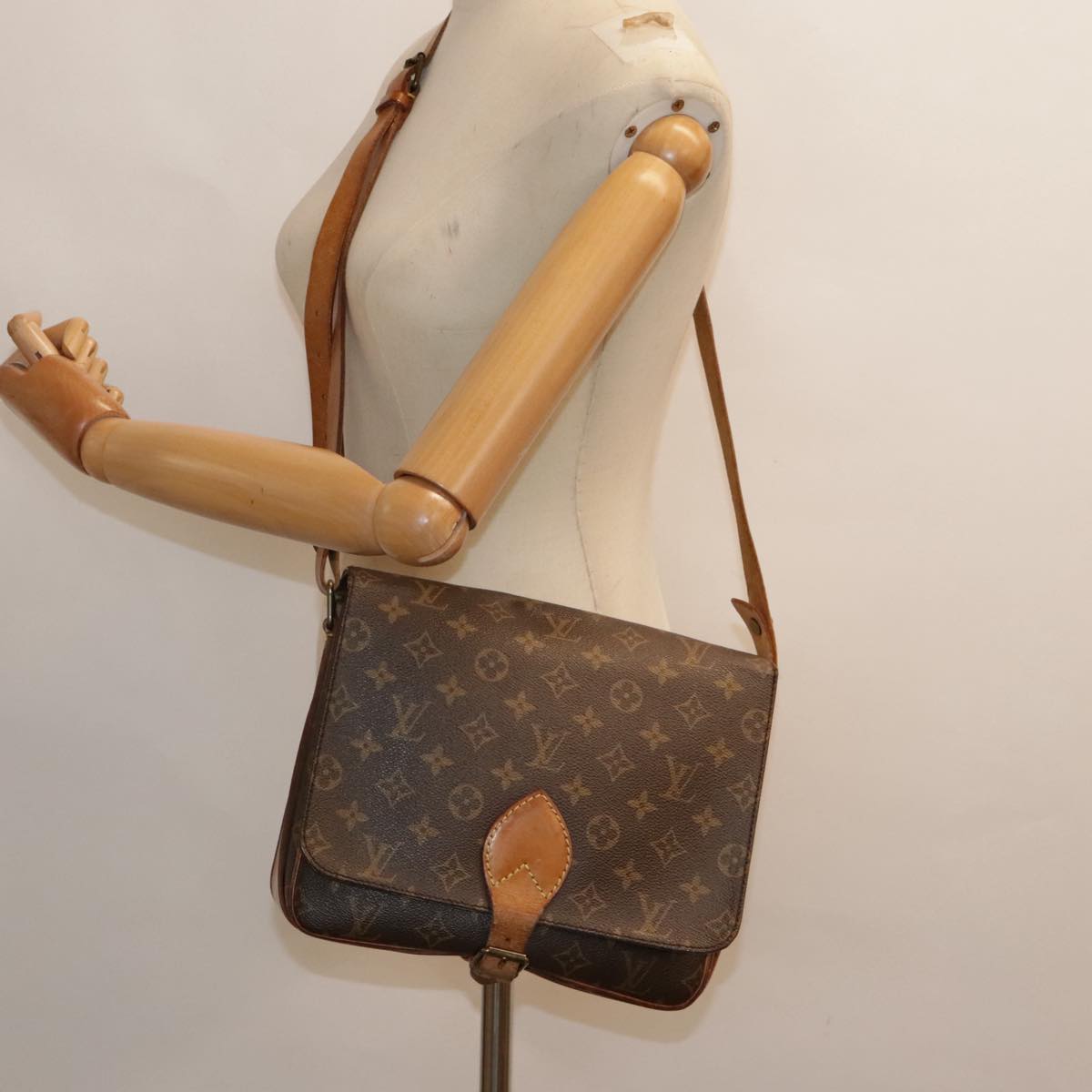 LOUIS VUITTON Monogram Cartouchiere GM Shoulder Bag M51252 LV Auth 91963